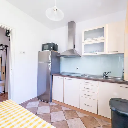 Apartament Rustico *